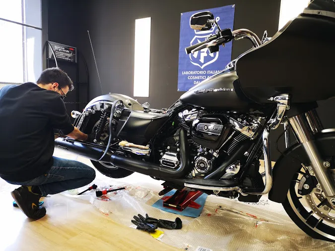 Detailing moto: foto 16 di 26
